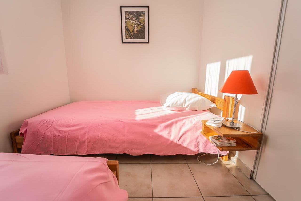 Les Chalets De La Vallee Du Bes Albaret-le-Comtal Екстер'єр фото